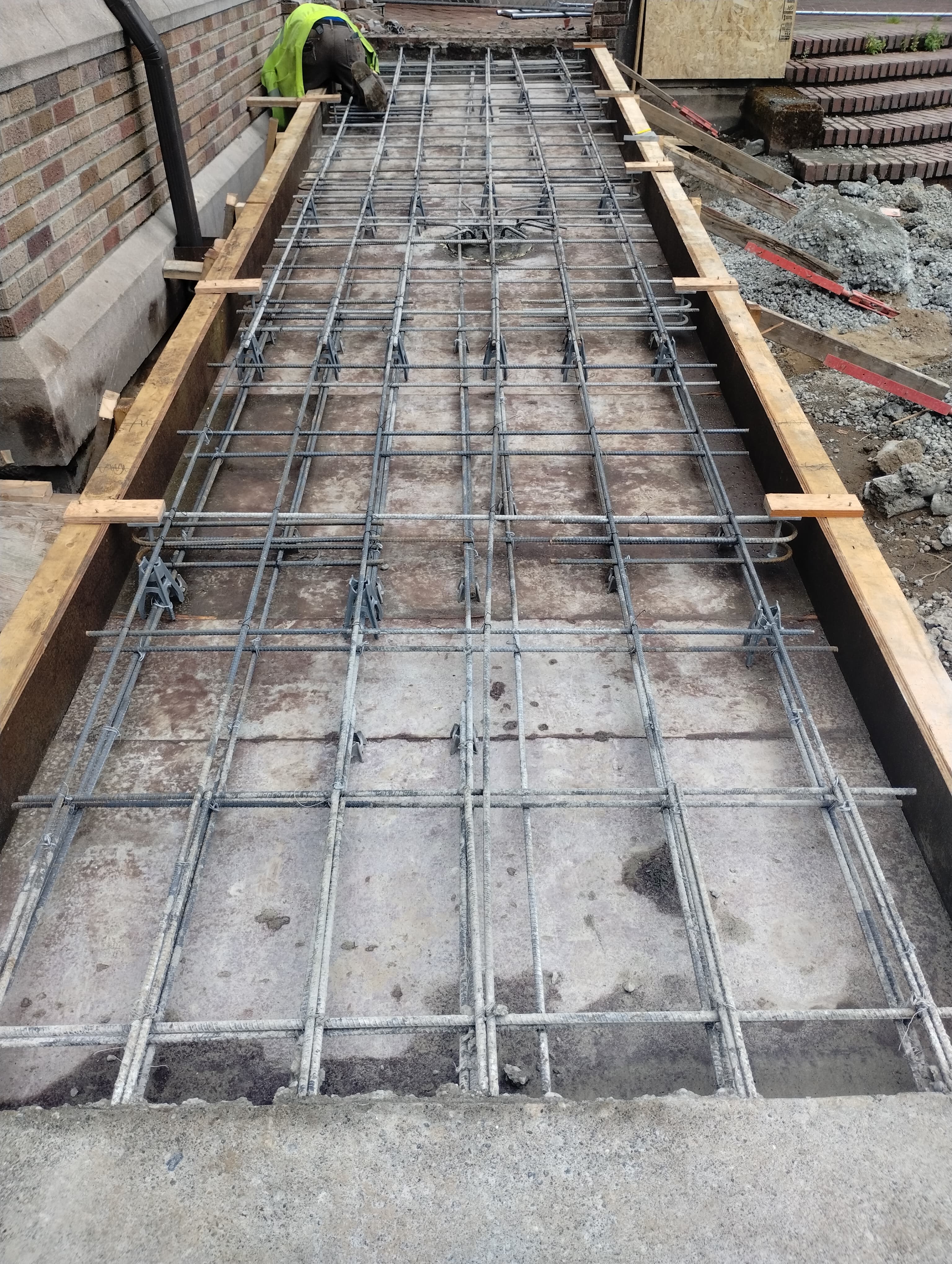 Elevated ADA ramp photo 4